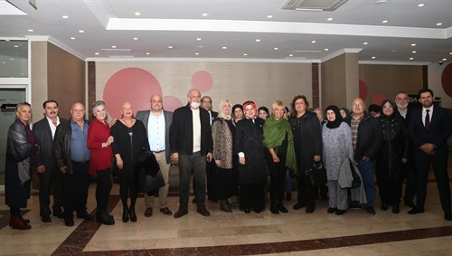 Uzm. Dr. Dilek Didem Ayyıldız Kanser Tedavisi Gören Hastalarla Moral Yemeğinde Bir Araya Geldi