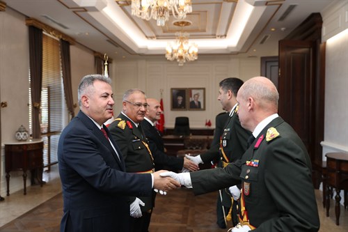 29 Ekim Cumhuriyet Bayramı Kutlamaları, Valiliğimizde Düzenlenen Tebrikat Töreni ile Başladı.